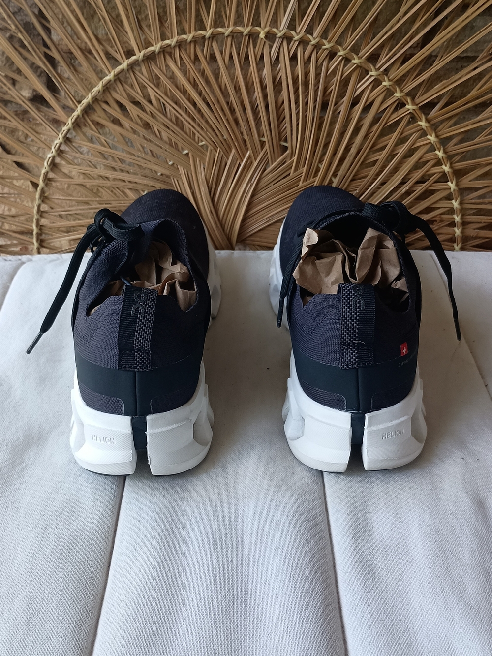 On Running And Brooks Collab Cloudswift 4 Running Black Shoes_9.5 - Picture 5 of 9
